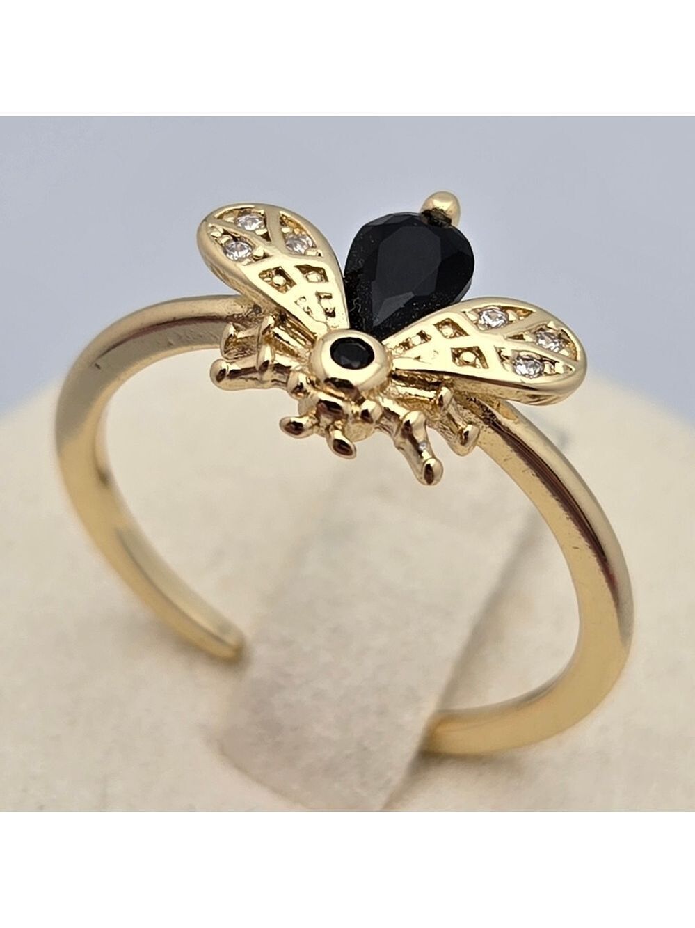 Bee Ring Black & Gold Adjustable Size 7.5 Cute Statement Jewelry